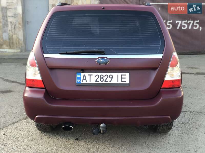 Внедорожник / Кроссовер Subaru Forester 2006 в Ивано-Франковске