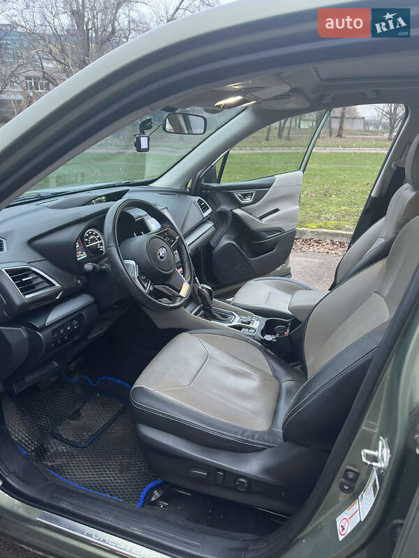 Внедорожник / Кроссовер Subaru Forester 2019 в Днепре