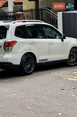 Внедорожник / Кроссовер Subaru Forester 2014 в Киеве