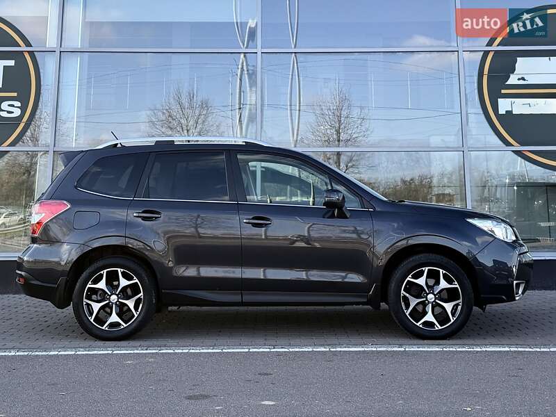 Внедорожник / Кроссовер Subaru Forester 2014 в Киеве