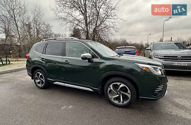 Внедорожник / Кроссовер Subaru Forester 2023 в Киеве