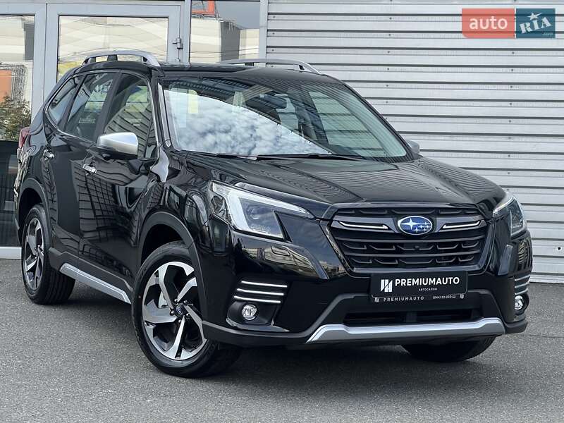 Внедорожник / Кроссовер Subaru Forester 2024 в Киеве