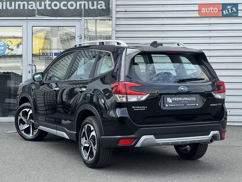Внедорожник / Кроссовер Subaru Forester 2024 в Киеве