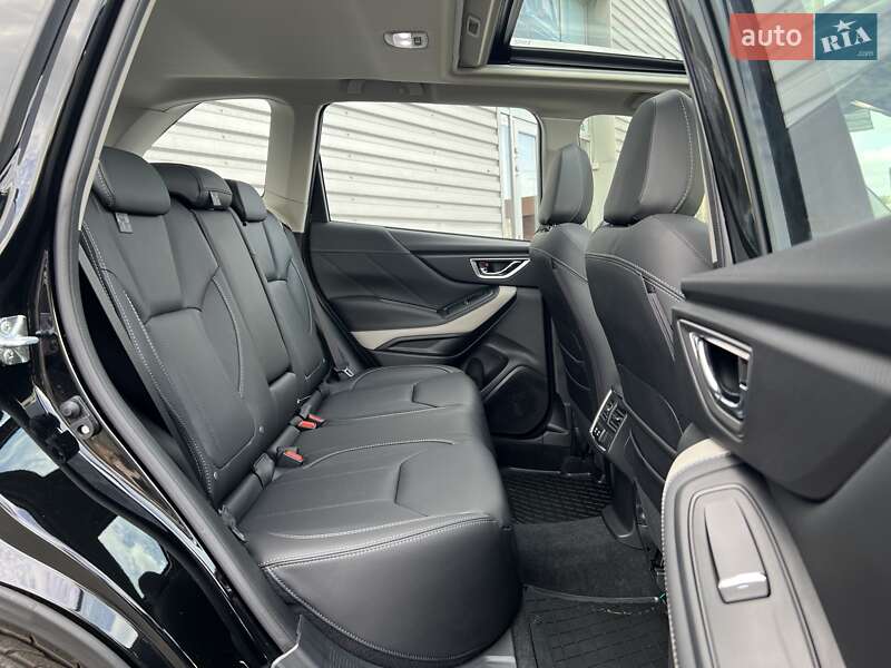Внедорожник / Кроссовер Subaru Forester 2024 в Киеве