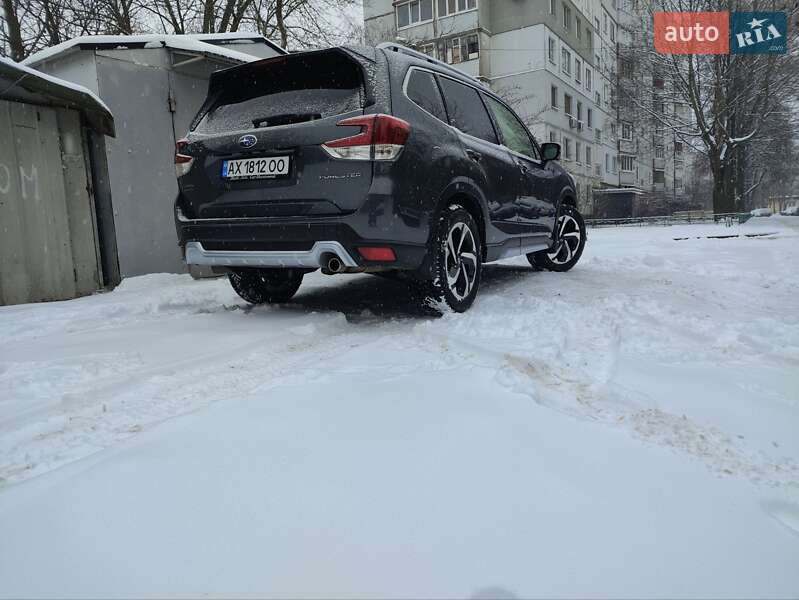 Внедорожник / Кроссовер Subaru Forester 2022 в Харькове