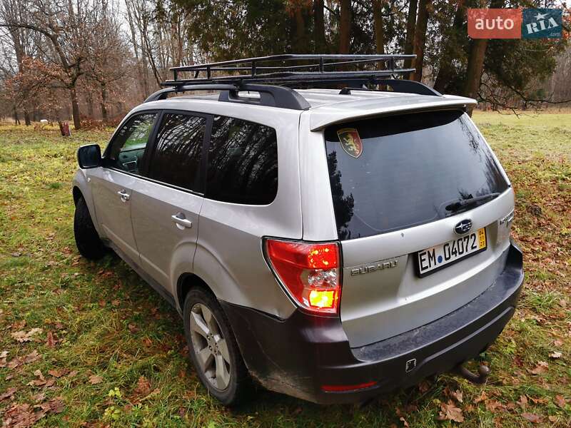 Внедорожник / Кроссовер Subaru Forester 2009 в Новояворовске