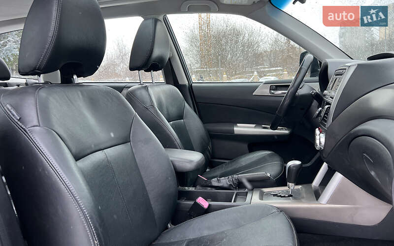 Внедорожник / Кроссовер Subaru Forester 2011 в Львове