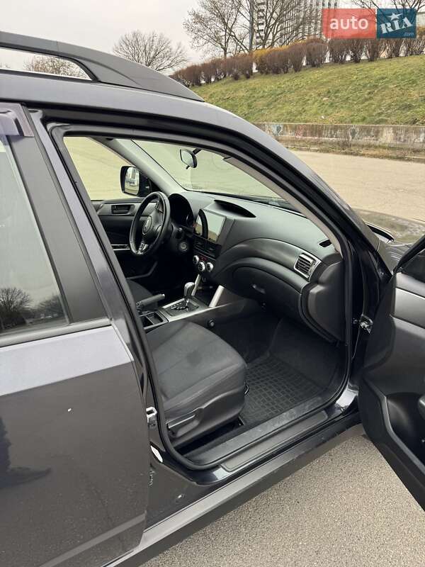 Внедорожник / Кроссовер Subaru Forester 2011 в Киеве