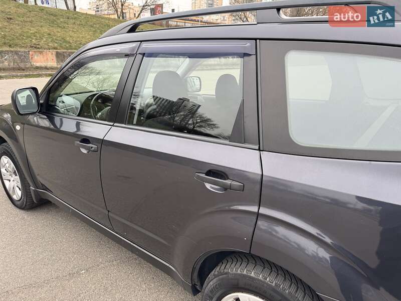 Внедорожник / Кроссовер Subaru Forester 2011 в Киеве