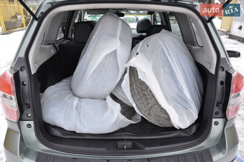 Внедорожник / Кроссовер Subaru Forester 2013 в Львове