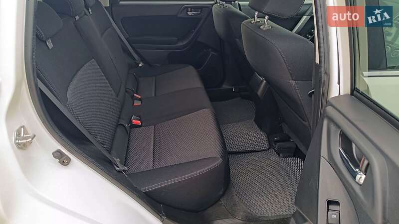 Внедорожник / Кроссовер Subaru Forester 2015 в Киеве фото 7 Внедорожник / Кроссовер Subaru Forester 2015 в Киеве