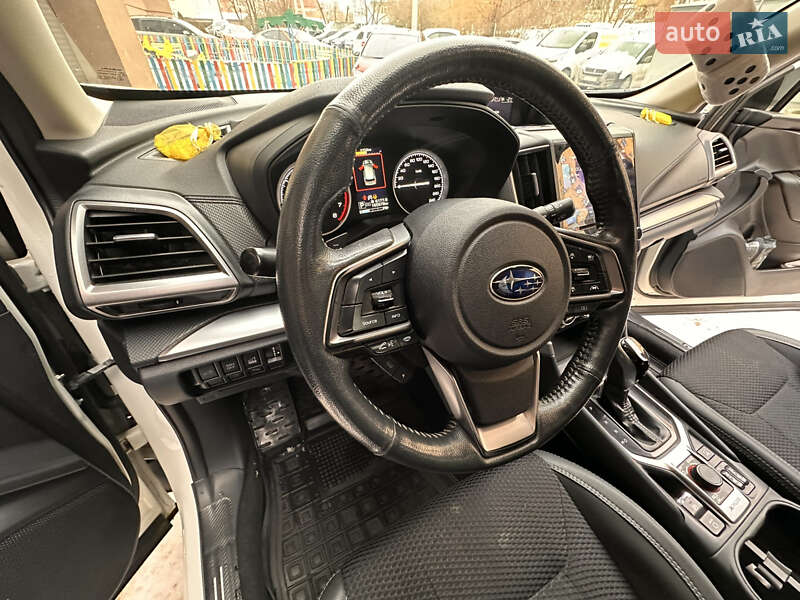 Внедорожник / Кроссовер Subaru Forester 2019 в Хмельницком