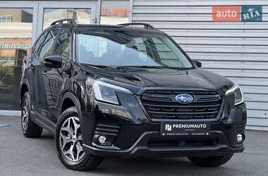 Внедорожник / Кроссовер Subaru Forester 2024 в Киеве
