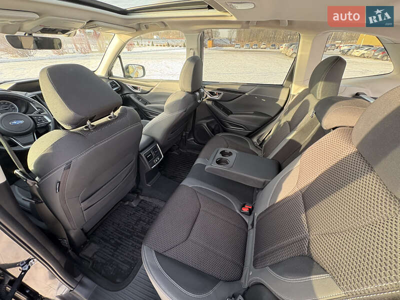 Внедорожник / Кроссовер Subaru Forester 2019 в Львове