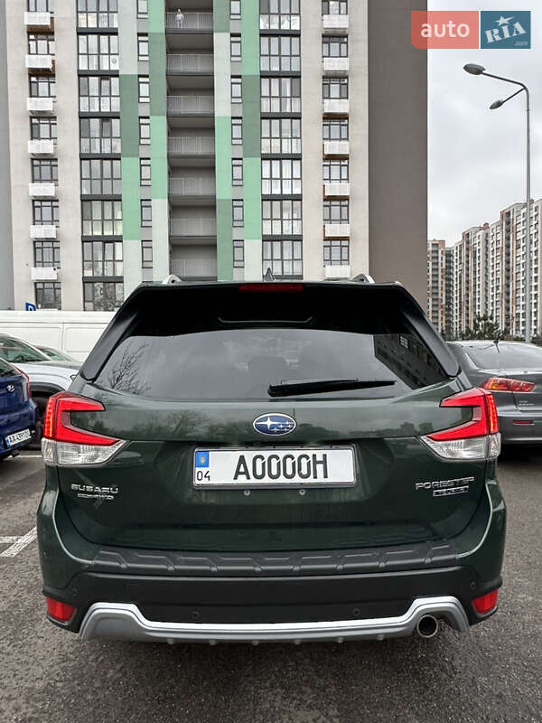 Внедорожник / Кроссовер Subaru Forester 2023 в Киеве