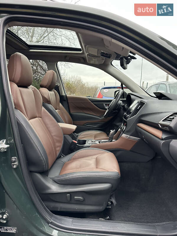 Внедорожник / Кроссовер Subaru Forester 2023 в Киеве
