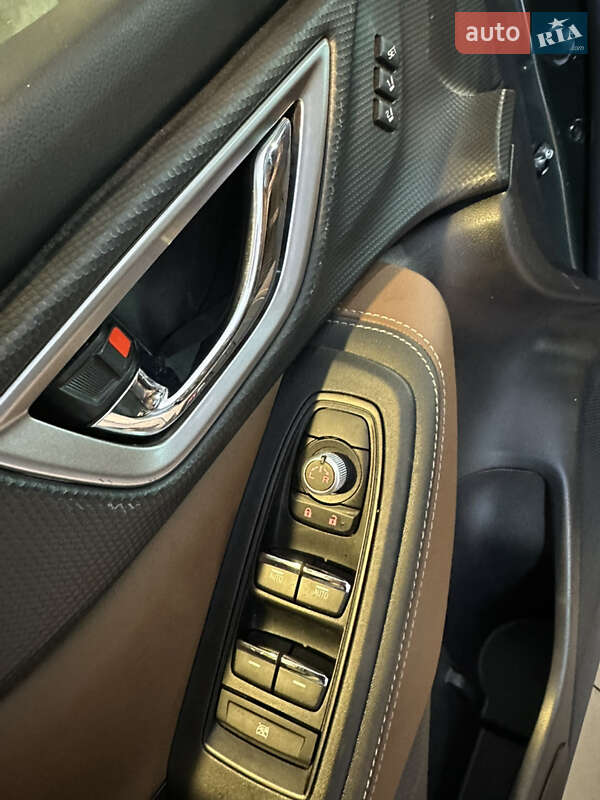 Внедорожник / Кроссовер Subaru Forester 2023 в Киеве