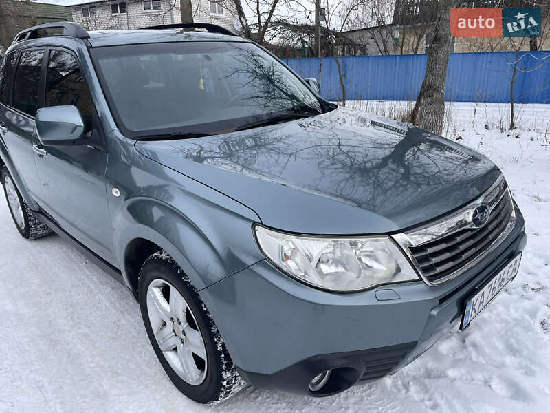 Позашляховик / Кросовер Subaru Forester 2008 в Києві