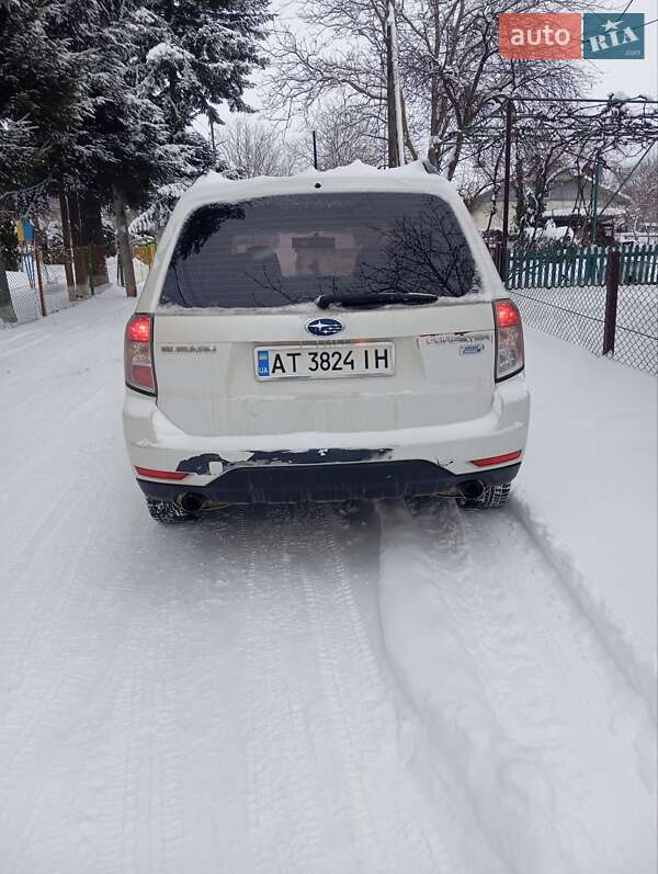Внедорожник / Кроссовер Subaru Forester 2010 в Ивано-Франковске