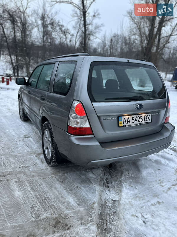 Внедорожник / Кроссовер Subaru Forester 2006 в Киеве