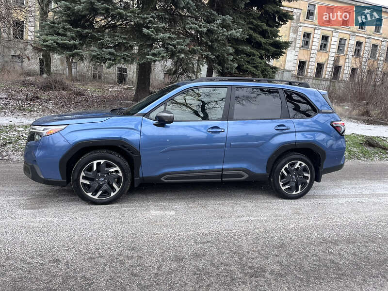 Внедорожник / Кроссовер Subaru Forester 2024 в Днепре