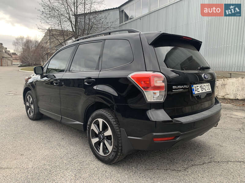 Внедорожник / Кроссовер Subaru Forester 2016 в Днепре