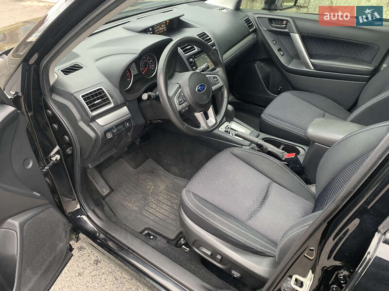 Внедорожник / Кроссовер Subaru Forester 2016 в Днепре