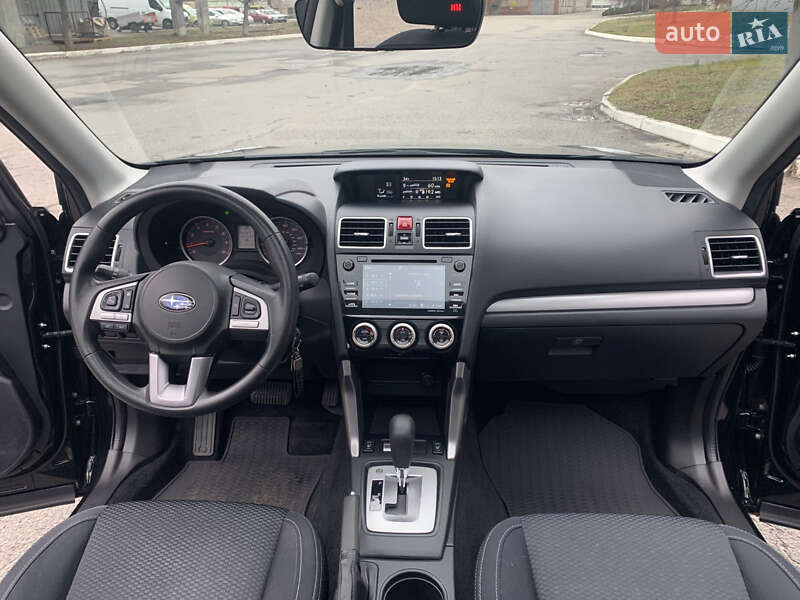 Внедорожник / Кроссовер Subaru Forester 2016 в Днепре