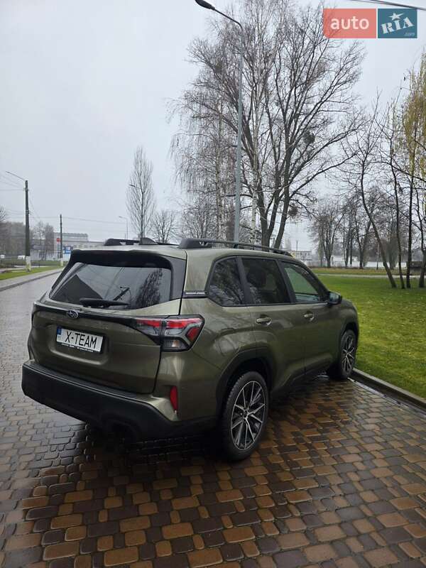 Внедорожник / Кроссовер Subaru Forester 2024 в Киеве