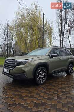 Позашляховик / Кросовер Subaru Forester 2024 в Києві