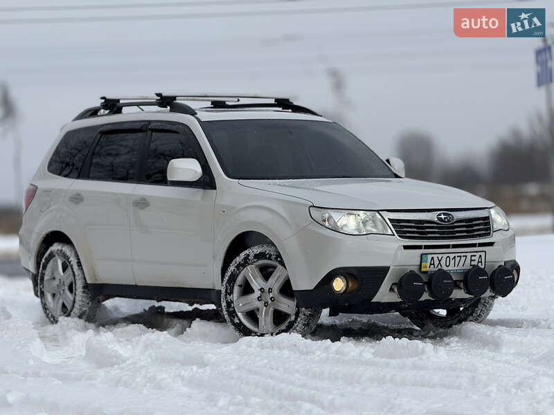 Внедорожник / Кроссовер Subaru Forester 2010 в Харькове