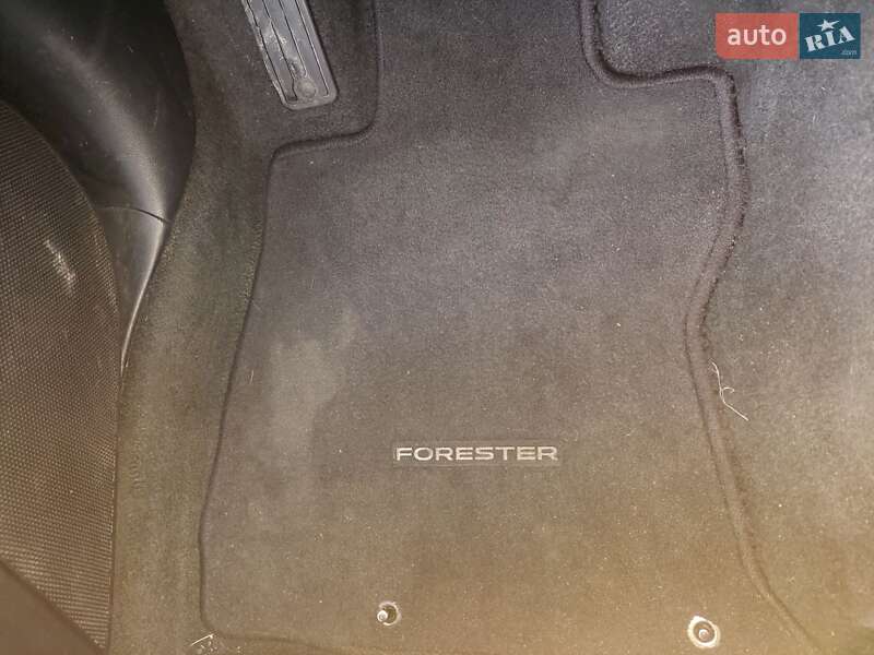 Внедорожник / Кроссовер Subaru Forester 2022 в Киеве