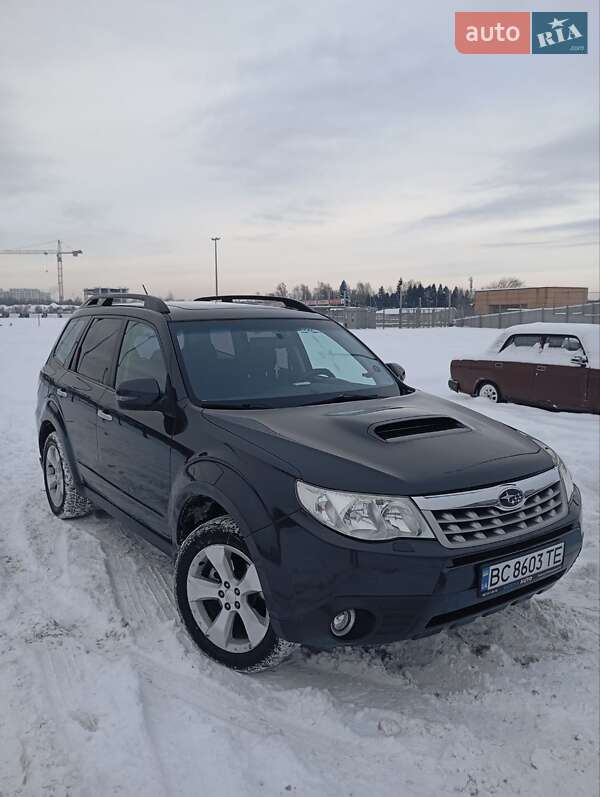 Внедорожник / Кроссовер Subaru Forester 2012 в Львове