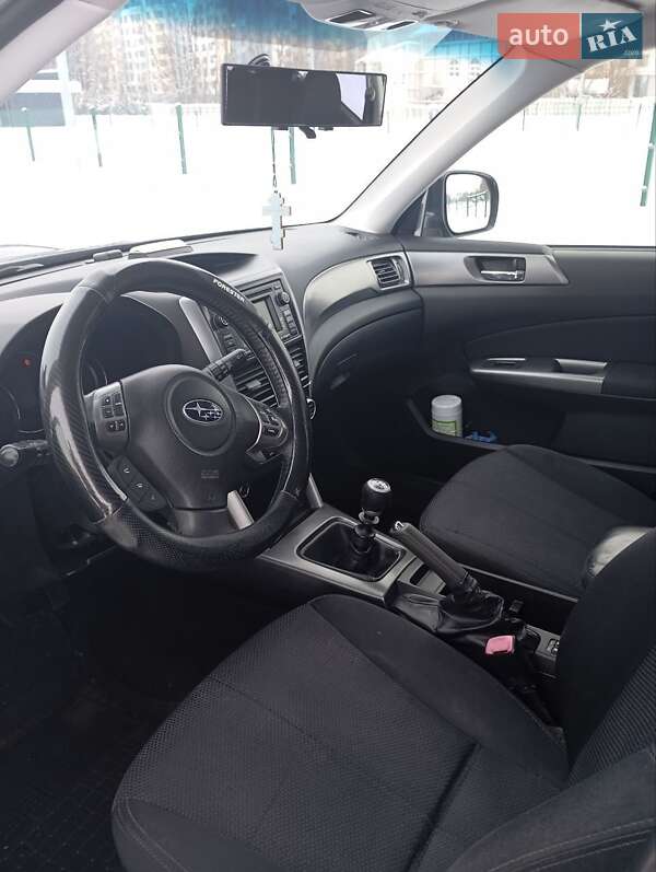 Внедорожник / Кроссовер Subaru Forester 2012 в Львове