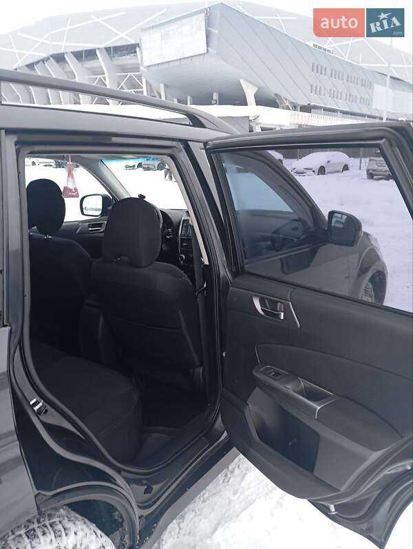 Внедорожник / Кроссовер Subaru Forester 2012 в Львове