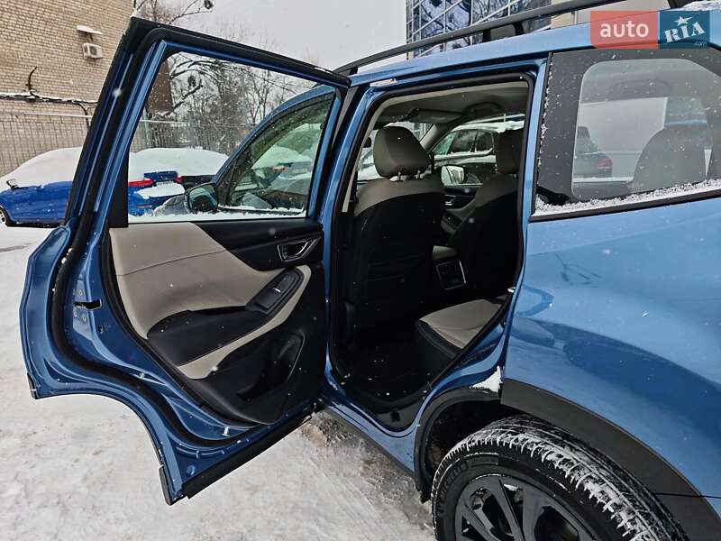 Внедорожник / Кроссовер Subaru Forester 2023 в Харькове