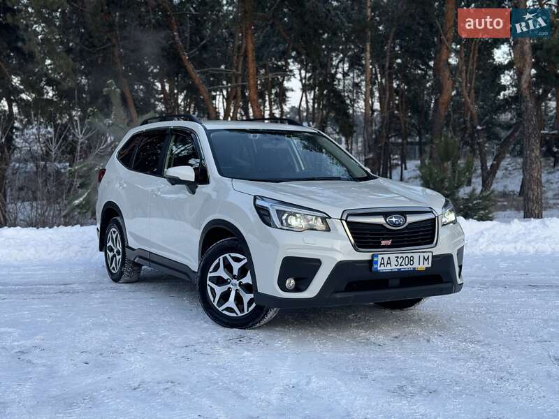 Внедорожник / Кроссовер Subaru Forester 2019 в Киеве