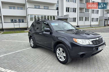 Внедорожник / Кроссовер Subaru Forester 2010 в Львове