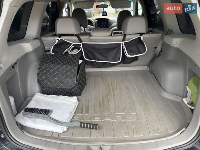 Внедорожник / Кроссовер Subaru Forester 2010 в Львове