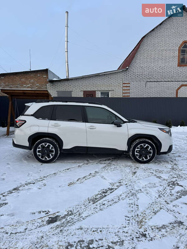 Внедорожник / Кроссовер Subaru Forester 2024 в Черкассах