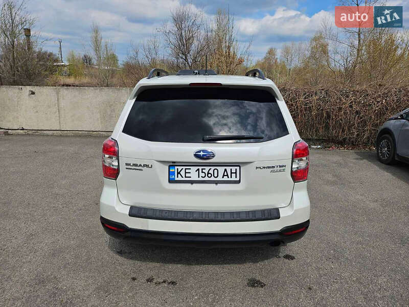 Внедорожник / Кроссовер Subaru Forester 2014 в Днепре