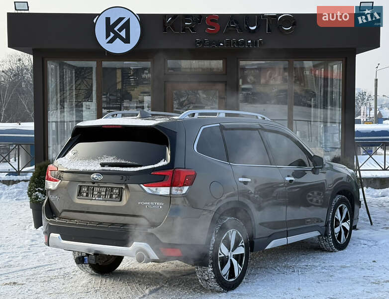 Внедорожник / Кроссовер Subaru Forester 2019 в Харькове