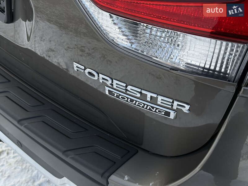 Внедорожник / Кроссовер Subaru Forester 2019 в Харькове