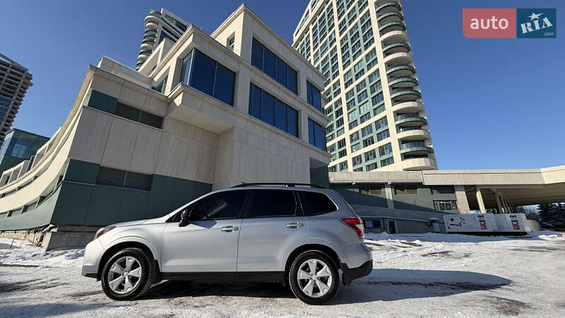 Внедорожник / Кроссовер Subaru Forester 2016 в Днепре
