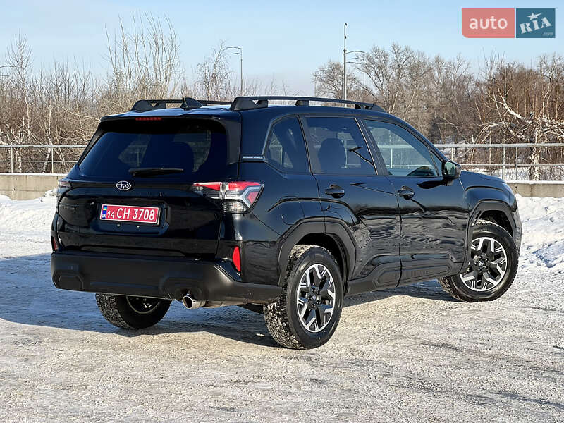Внедорожник / Кроссовер Subaru Forester 2024 в Киеве