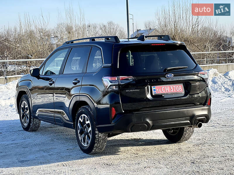 Внедорожник / Кроссовер Subaru Forester 2024 в Киеве