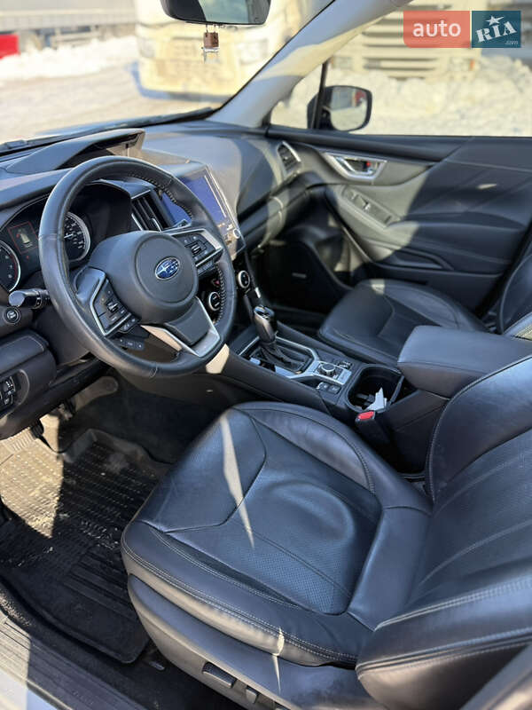 Внедорожник / Кроссовер Subaru Forester 2021 в Ровно