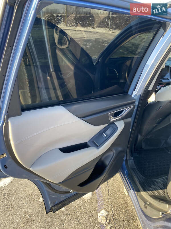 Позашляховик / Кросовер Subaru Forester 2018 в Полтаві