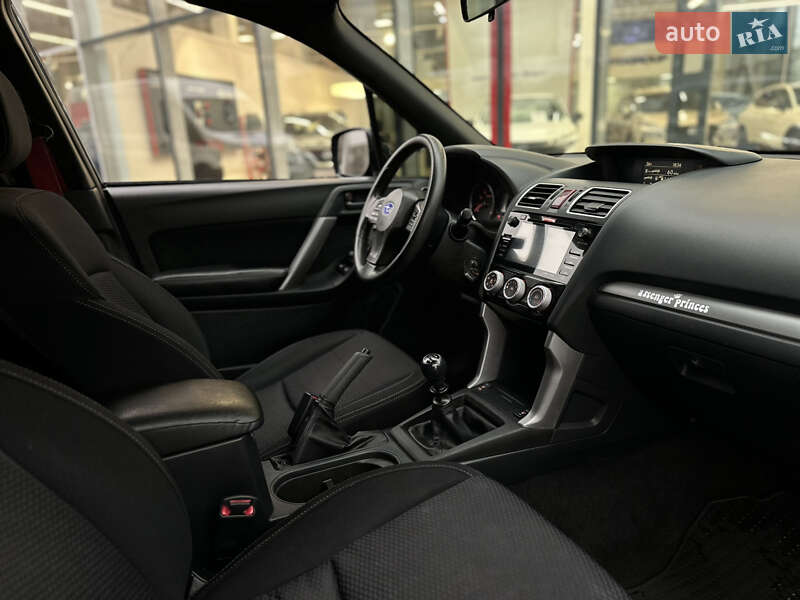 Внедорожник / Кроссовер Subaru Forester 2016 в Одессе