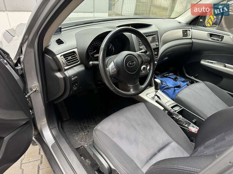 Позашляховик / Кросовер Subaru Forester 2010 в Києві
